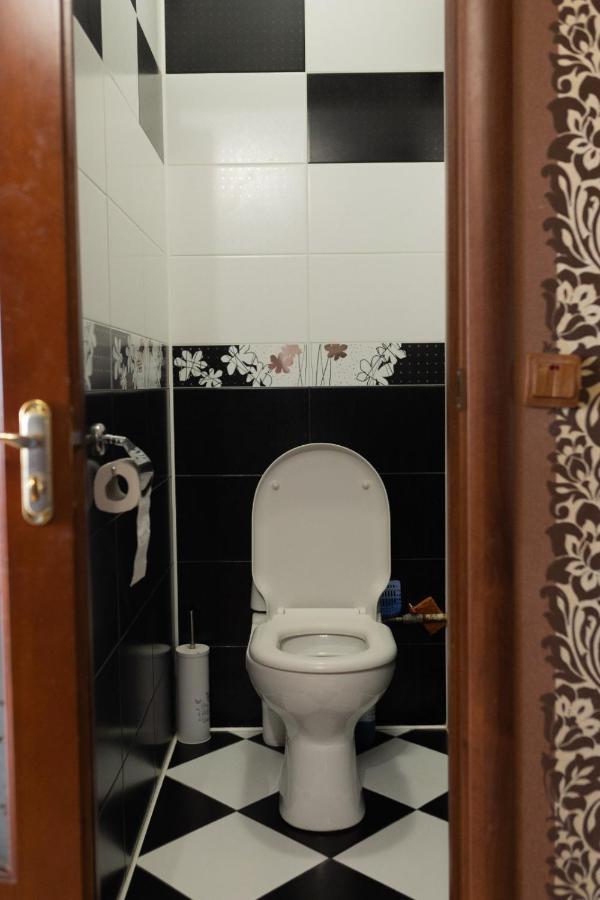 Апартаменти "Комфорт" Kamianets Podilskyi Bagian luar foto